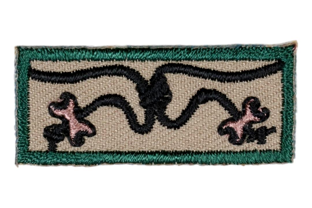 Wood Badge Knot Two Bead Green